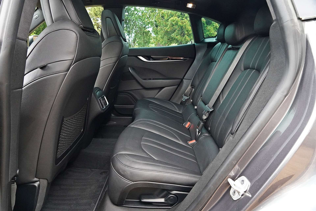 Maserati Levante Modena Grey #16