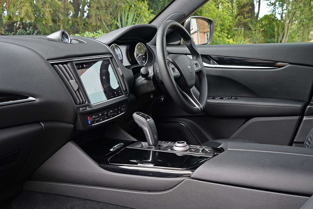 Maserati Levante Modena Grey #17