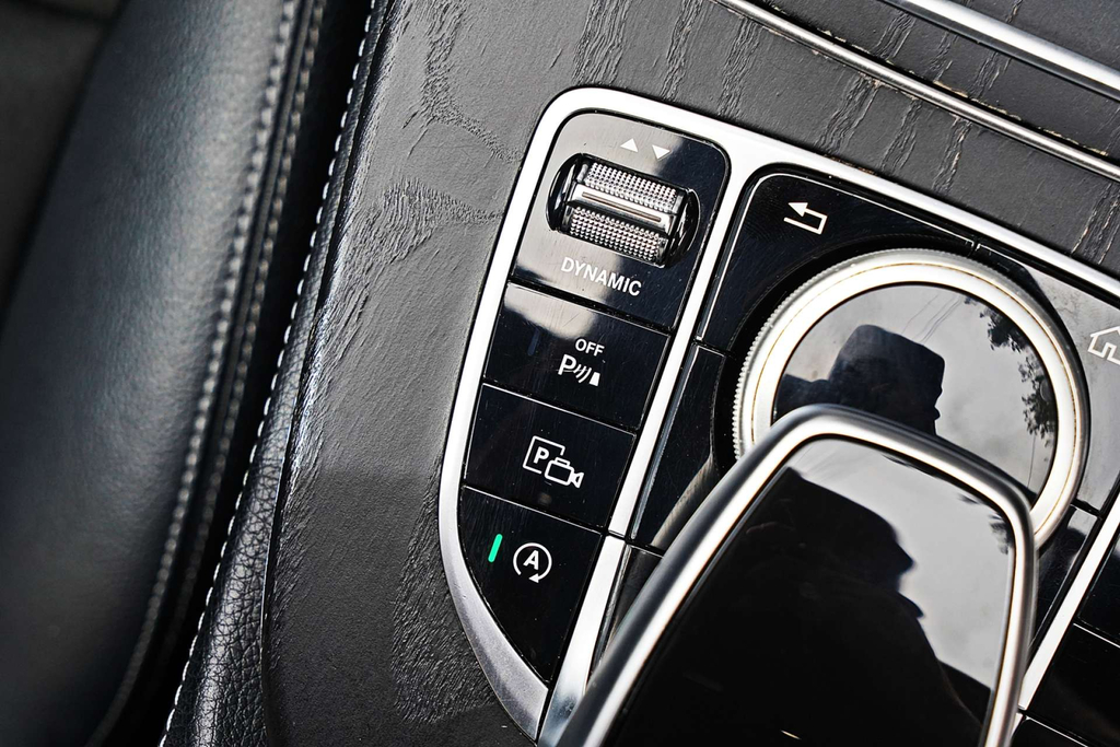 Mercedes-Benz E Class 2.0 E 300 Amg Line 241 Bhp Grey #18