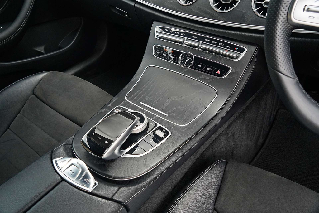 Mercedes-Benz E Class 2.0 E 300 Amg Line 241 Bhp Grey #16