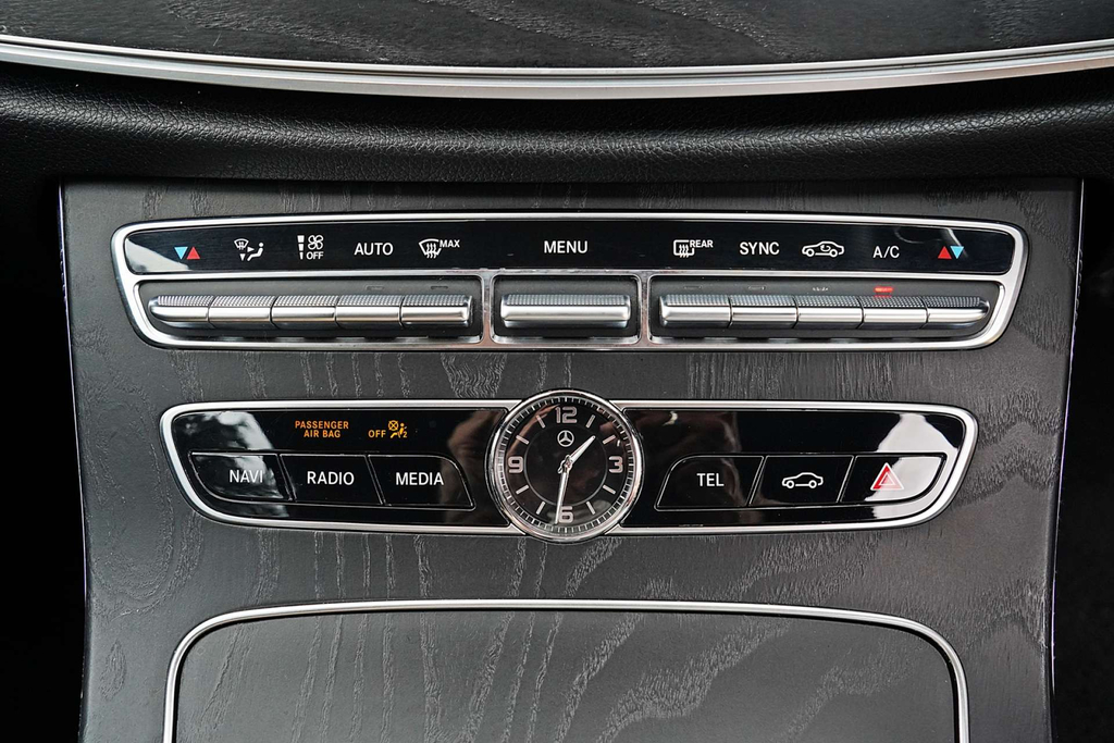 Mercedes-Benz E Class 2.0 E 300 Amg Line 241 Bhp Grey #20