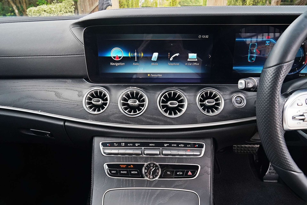 Mercedes-Benz E Class 2.0 E 300 Amg Line 241 Bhp Grey #21