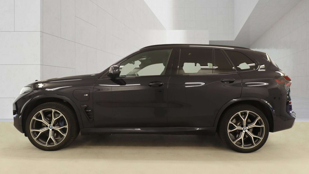 BMW X5 Xdrive 50E M Sport 4Wd Black #3