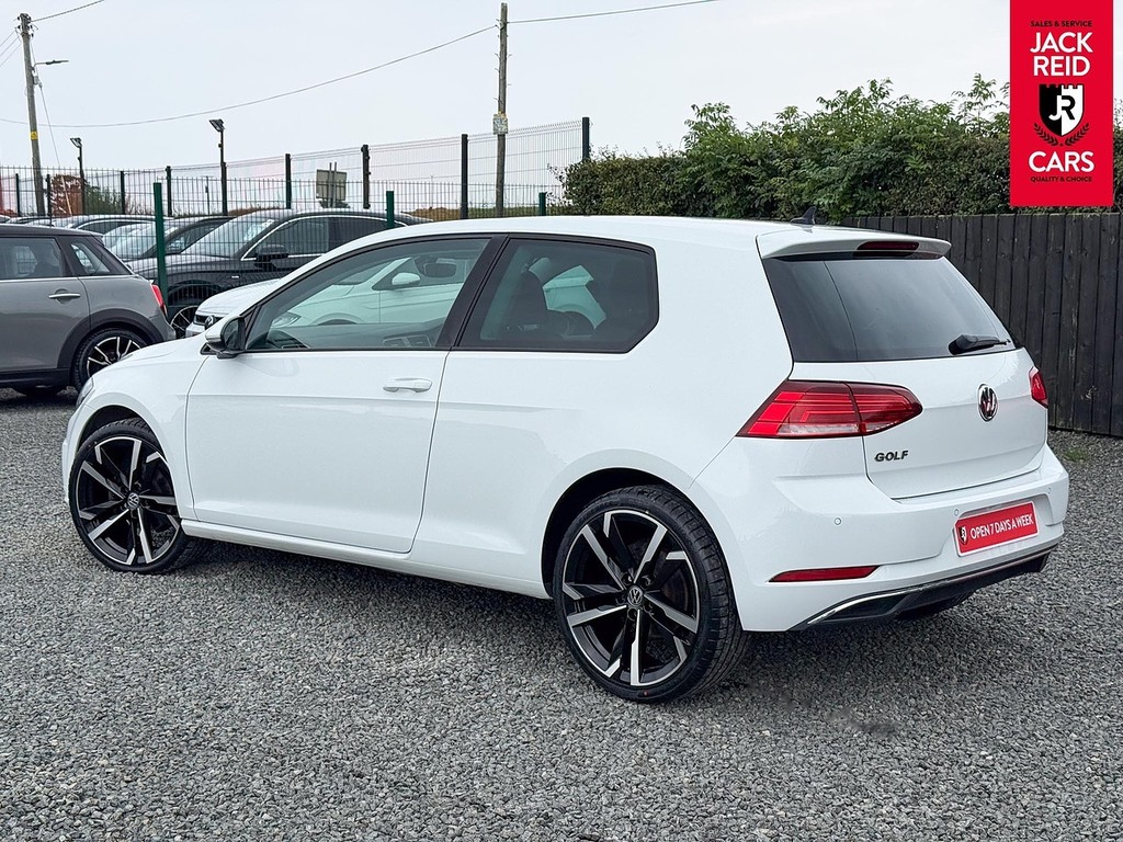 Volkswagen Golf Match Tsi White