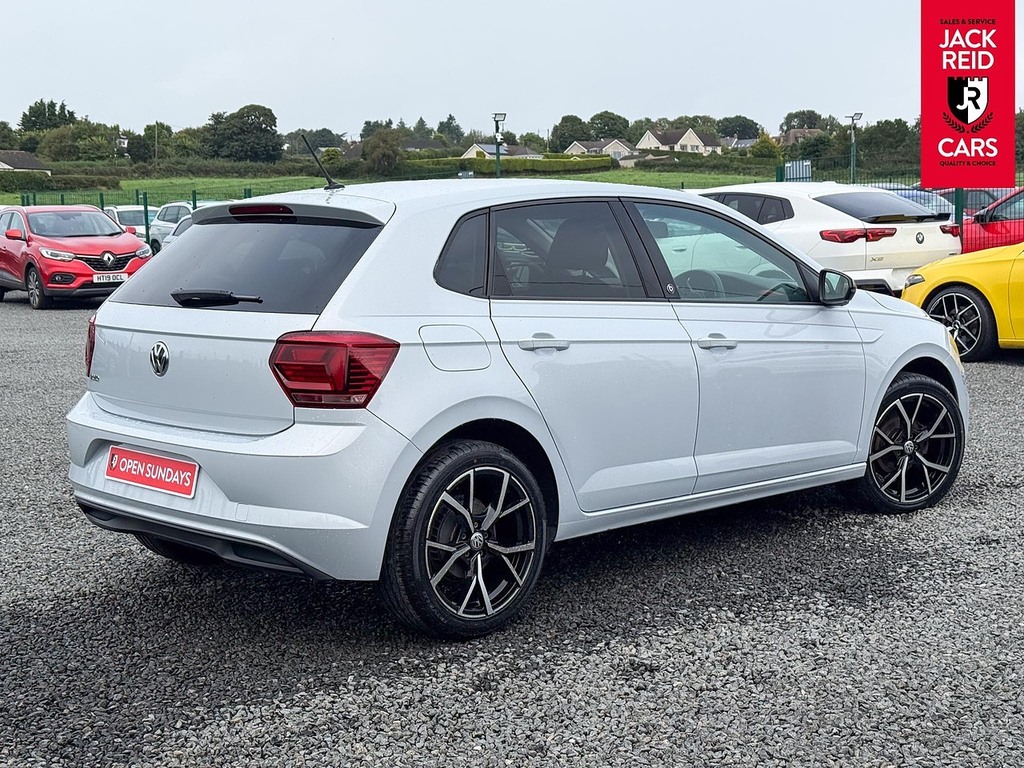Volkswagen Polo Hatchback NL70LWZ White #4