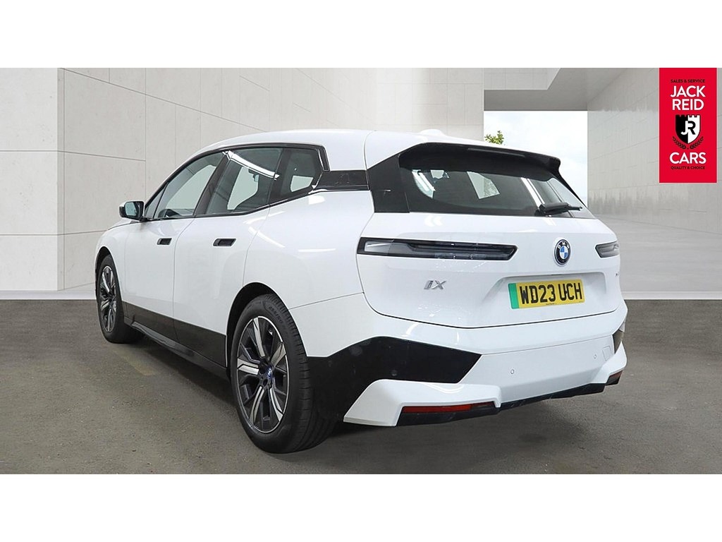 BMW iX Suv White #4