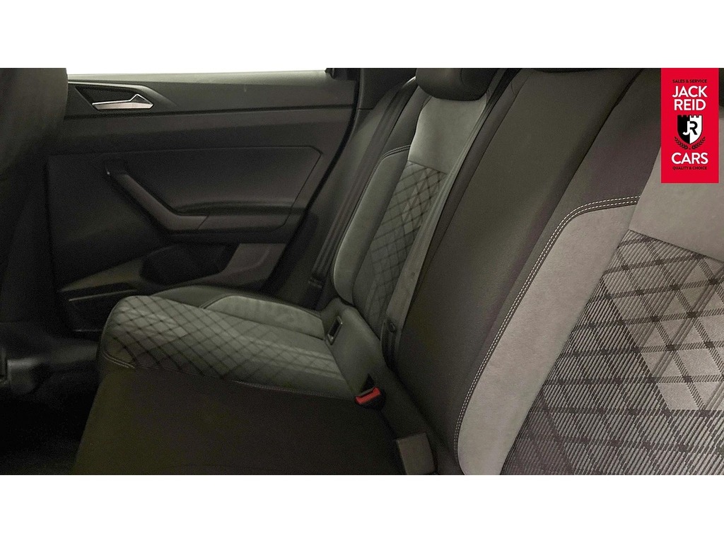 Volkswagen Taigo Suv Black #4