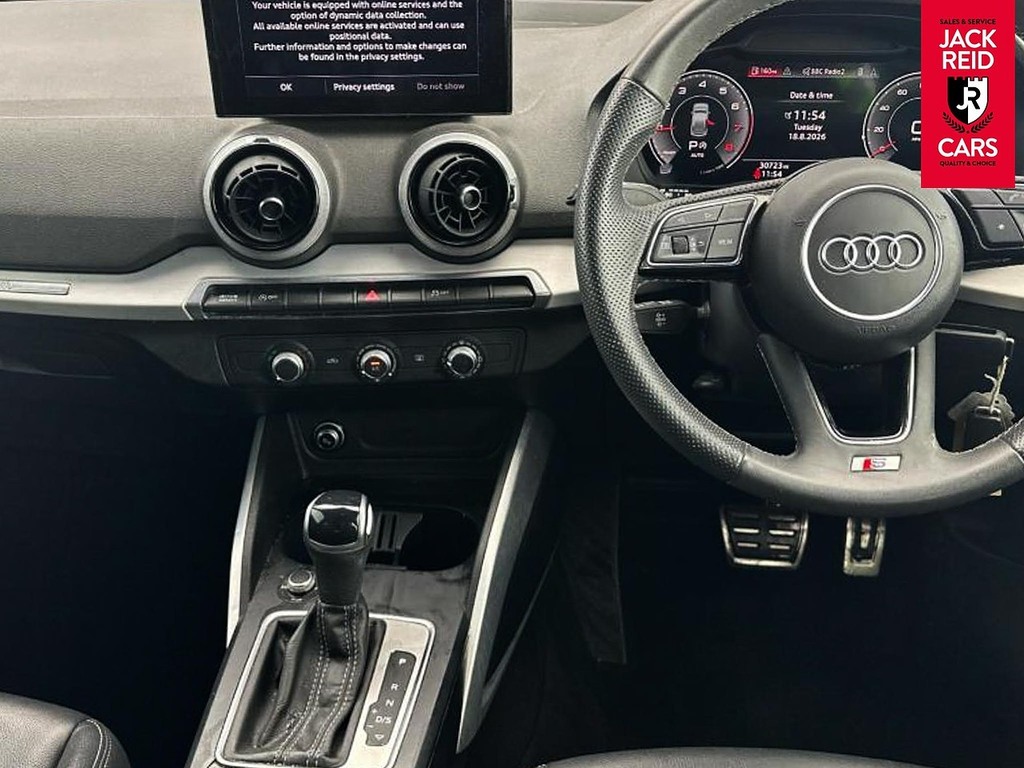 Audi Q2 35 Tfsi Black Edition S Tronic Black #2