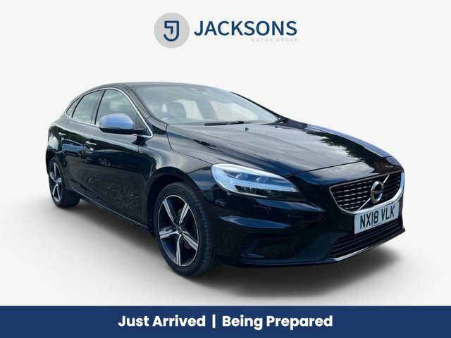 Volvo V40 2.0 D2 R-design Hatchback Euro 6 Black