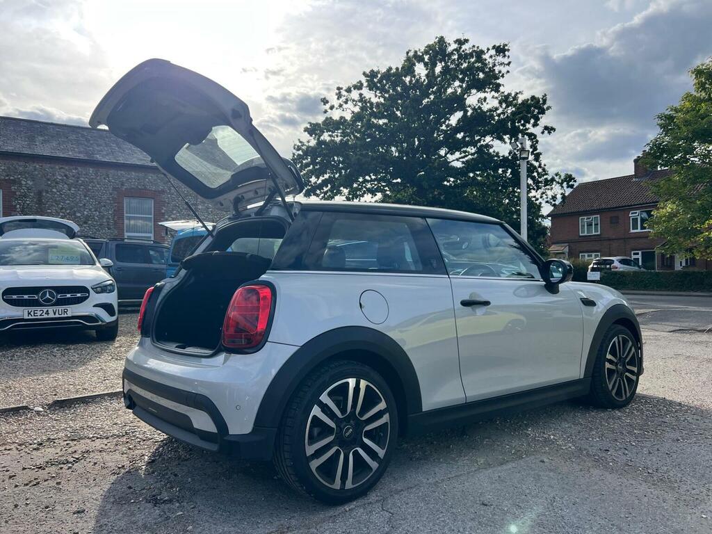 Mini Hatch Hatchback 1.5 Cooper Exclusive Euro 6 Ss 2 AU22JFX Silver #2