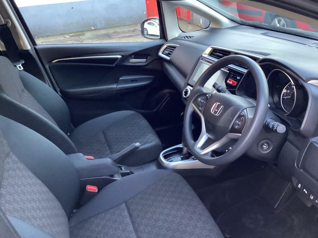 Honda Jazz 1.3 I-vtec Se Navi Cvt Euro 6 Ss 201717 Silver #3