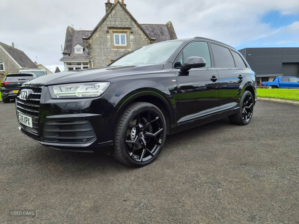 Audi Q7 3.0 Tdi 218 Quattro S Line Tip CA16XPX Black #3