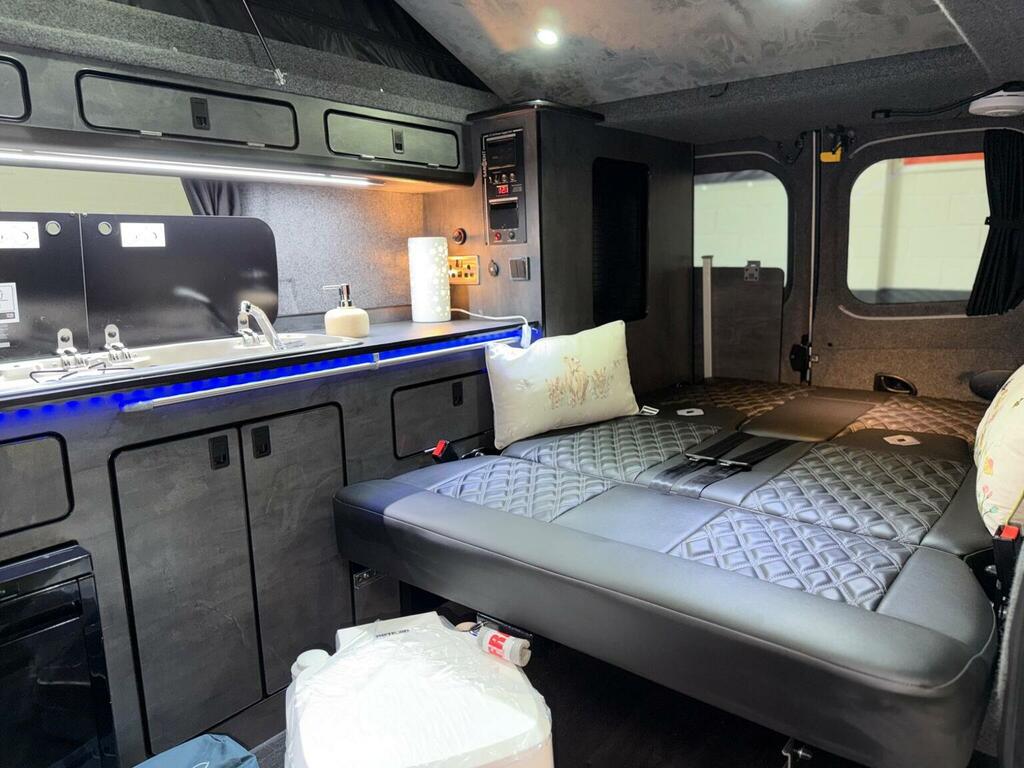 Renault Trafic Campervan 202121 White #3