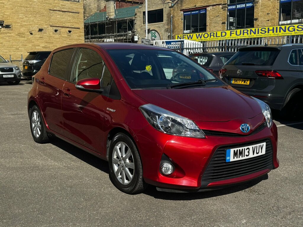 Toyota Yaris 1.3 Vvt-i Trend 98 Bhp White #11
