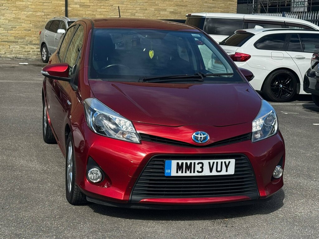 Toyota Yaris 1.3 Vvt-i Trend 98 Bhp White #7