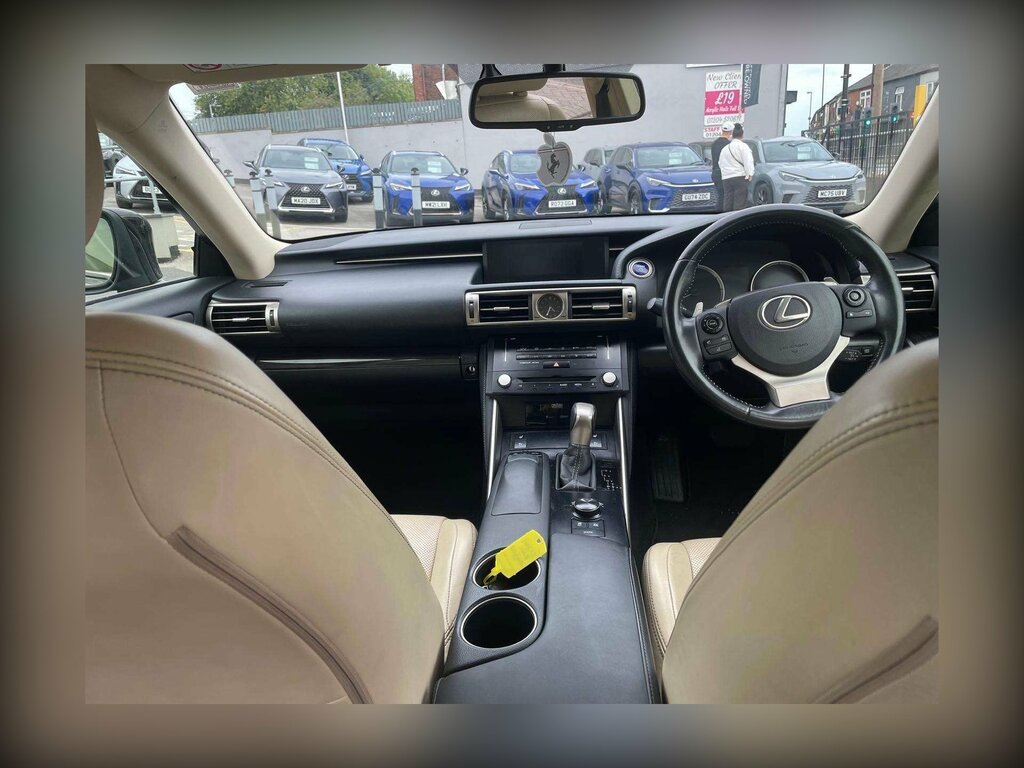 Lexus IS 2.5 300H Premier Saloon Hybrid E-cvt Eu Black #4