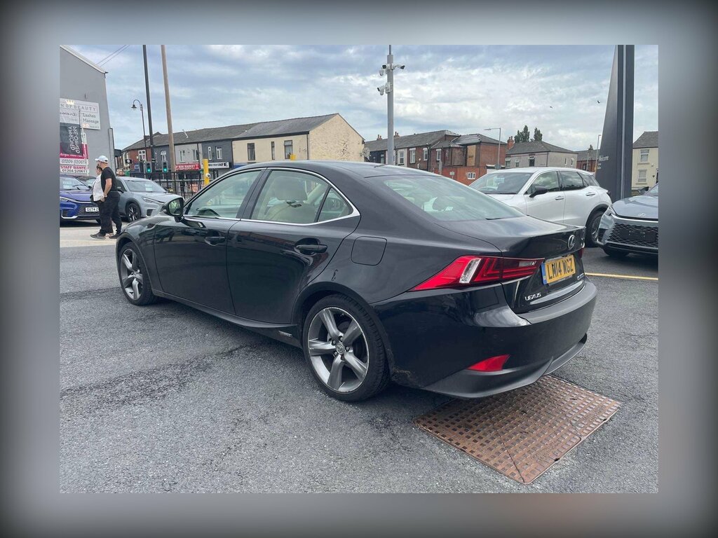 Lexus IS 2.5 300H Premier Saloon Hybrid E-cvt Eu Black #6