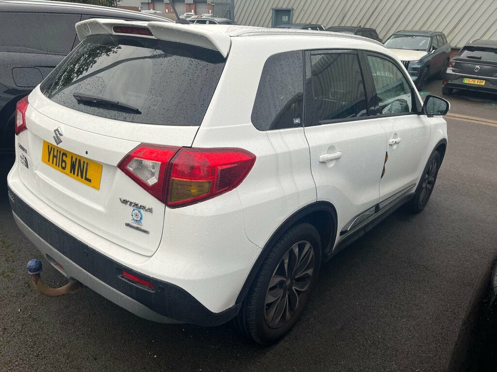Suzuki Vitara 1.6 Ddis Sz5 Suv Allgrip Euro 6 White #3
