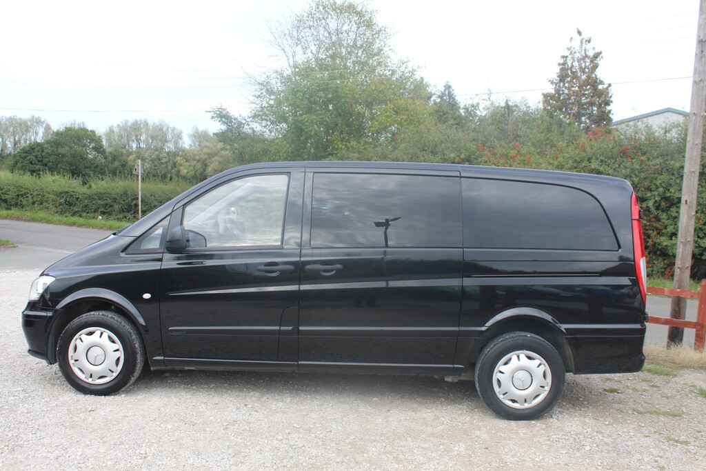 Mercedes-Benz Vito 2.1 113 Cdi Black #5