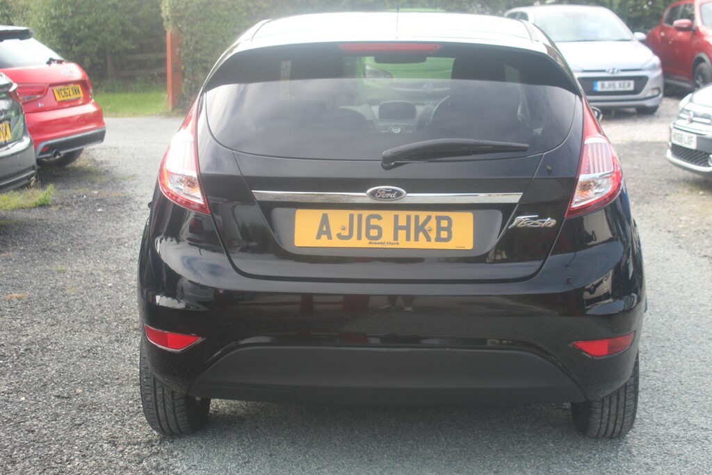 Ford Fiesta 1.5 Tdci Econetic Titanium Black #6