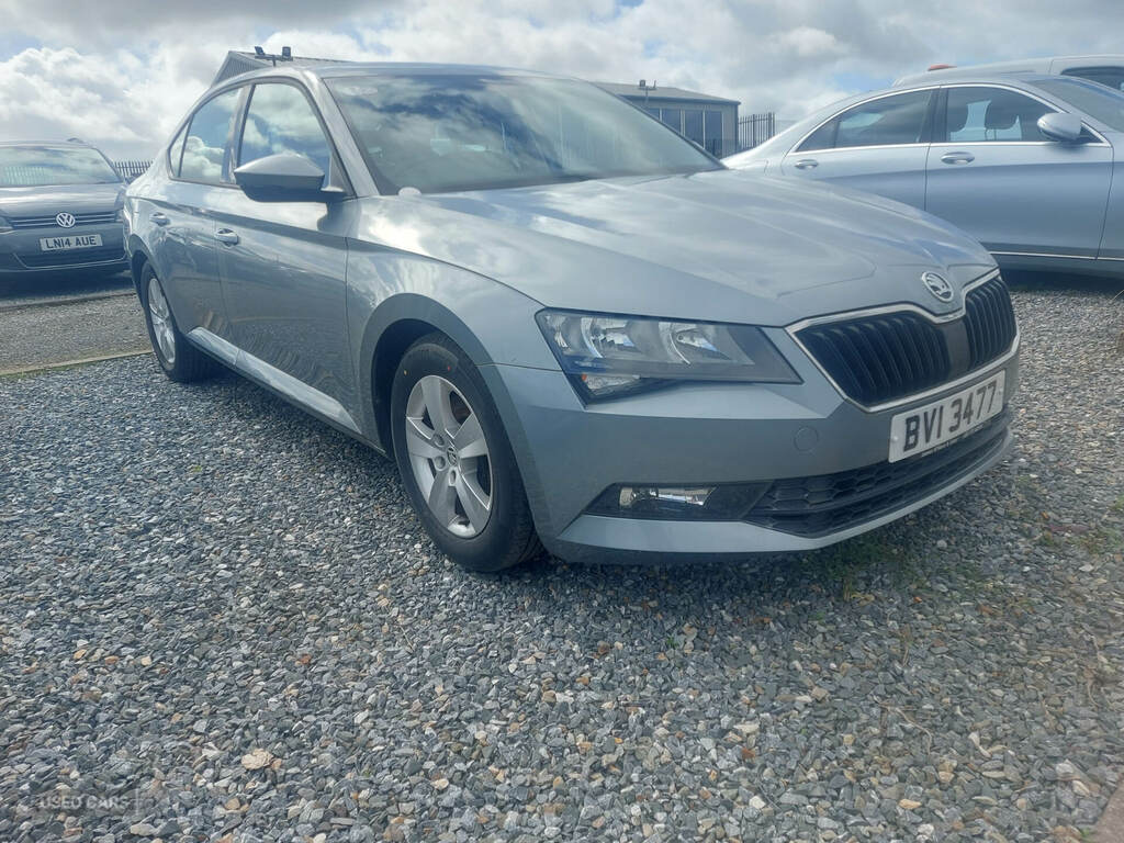 Skoda Superb 2.0 Tdi Pd 140 S Grey #2
