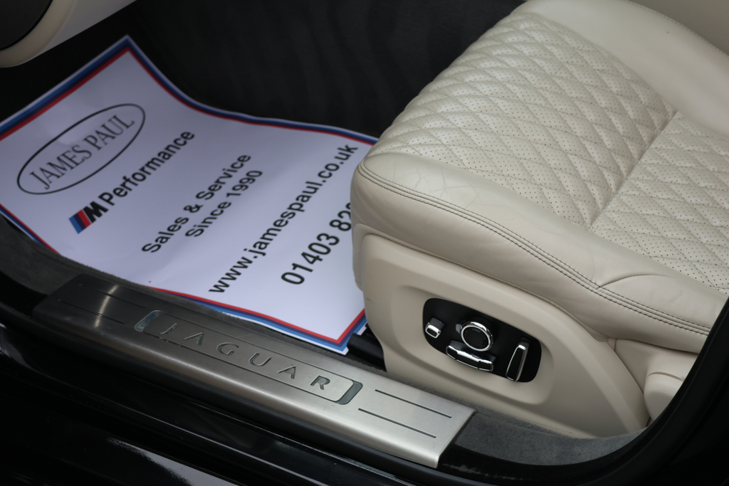 Jaguar XJ Saloon Black #35