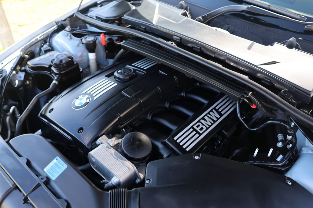BMW 3 Series 320D Se Touring Black #20