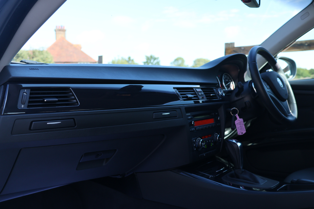 BMW 3 Series 320D Se Touring Black #18