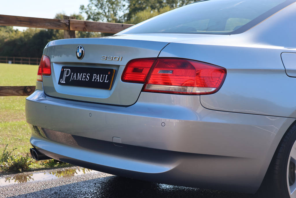 BMW 3 Series 320D Se Touring Black #29