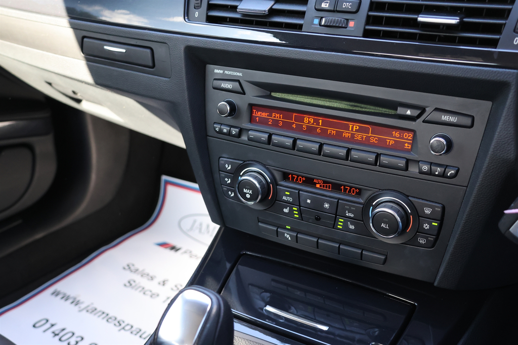 BMW 3 Series 320D Se Touring Black #10