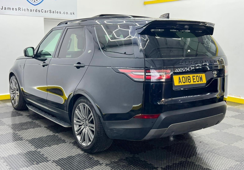 Land Rover Discovery Black #10