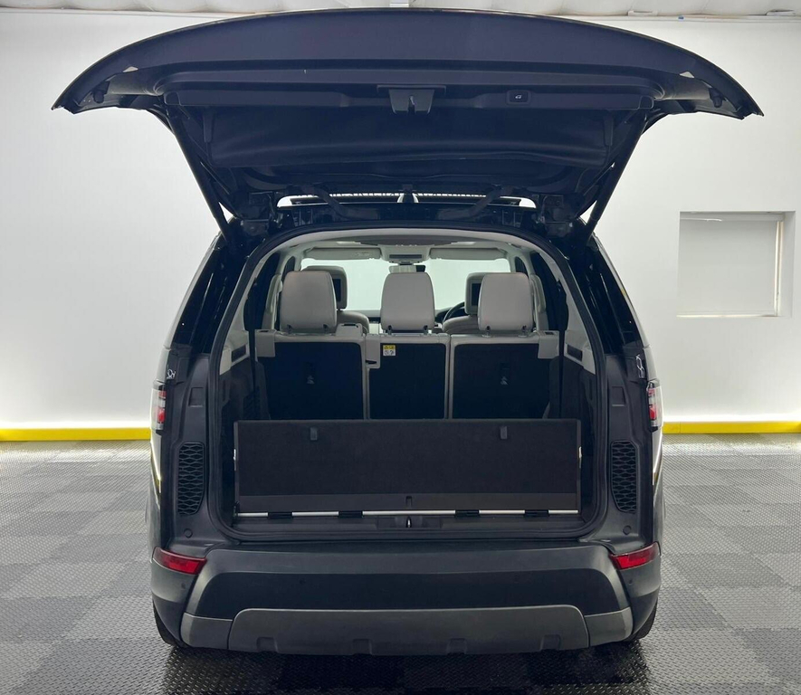 Land Rover Discovery Black #43