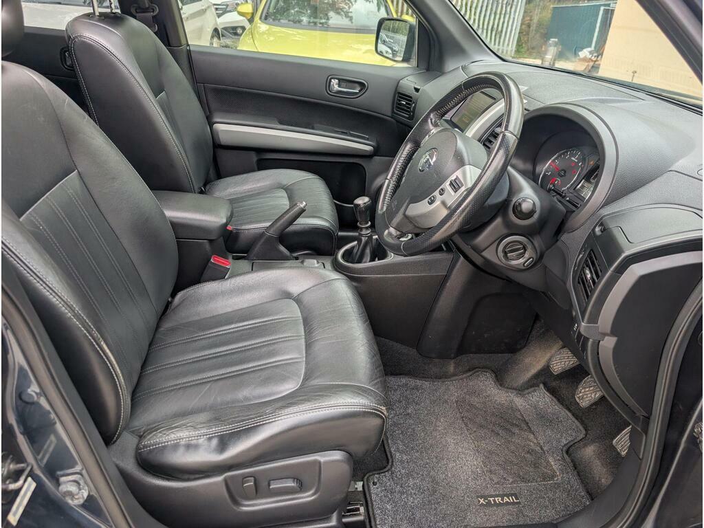 Nissan X-Trail Suv Beige #15