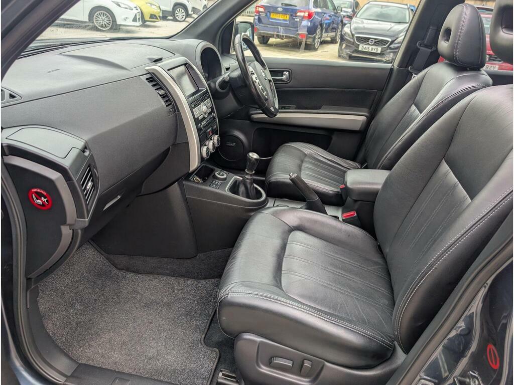 Nissan X-Trail Suv Beige #16