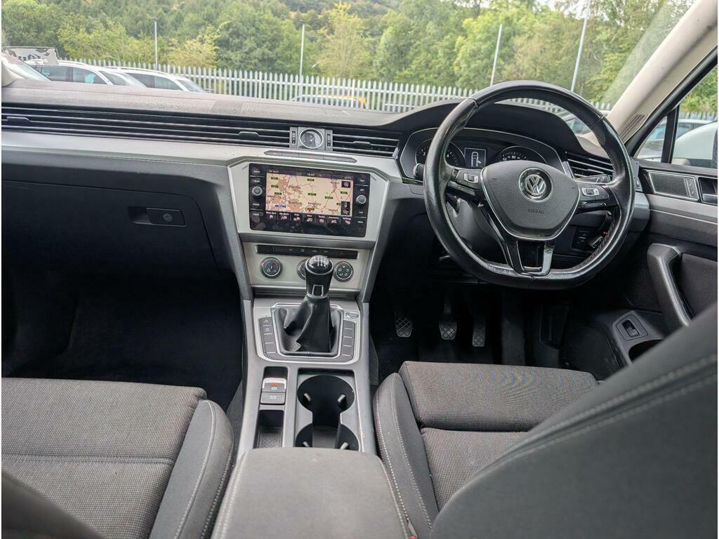 Volkswagen Passat 1.6 Tdi Se Business Euro 6 S S White #5