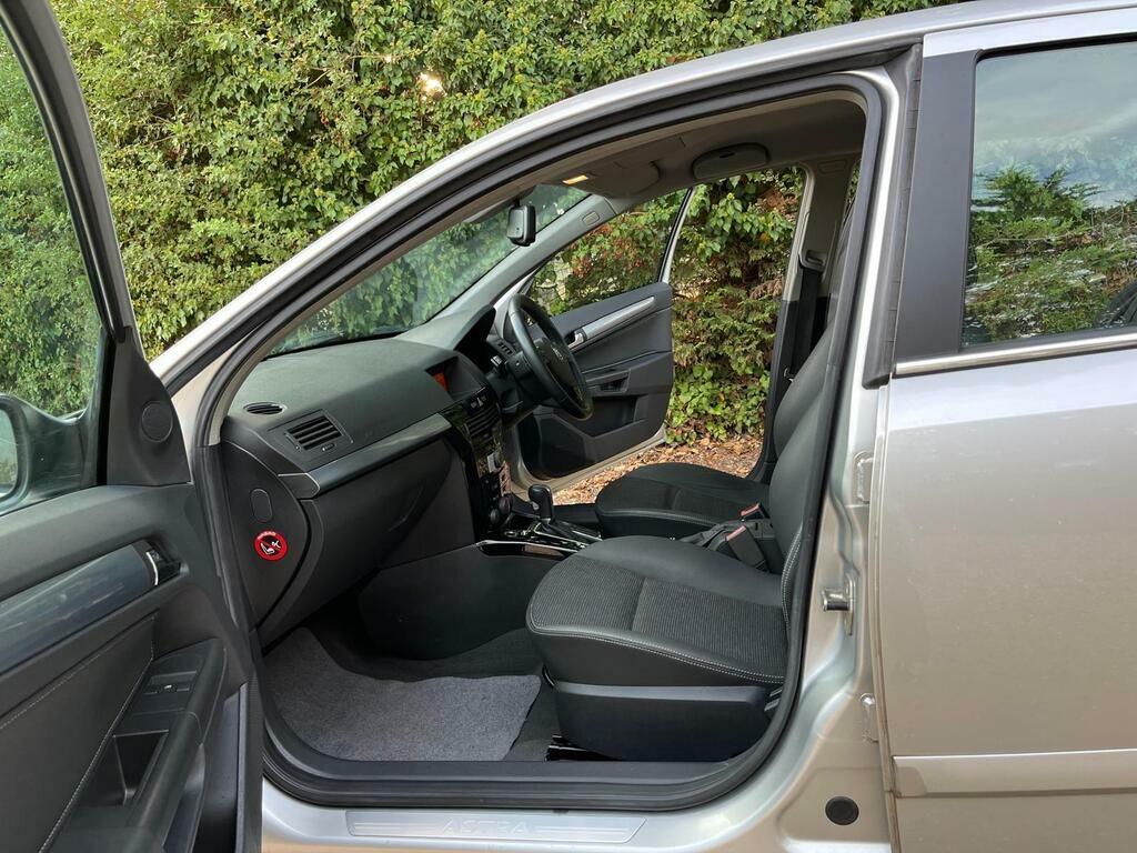 Vauxhall Astra 1.8I 16V Design Black #14
