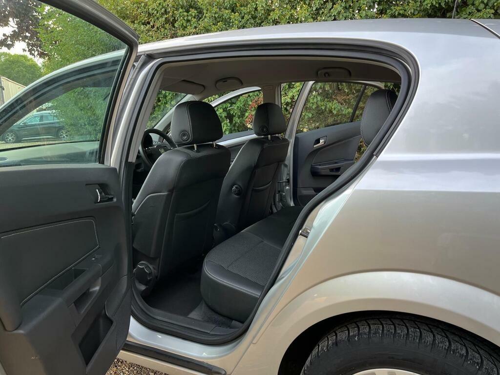 Vauxhall Astra 1.8I 16V Design Black #16