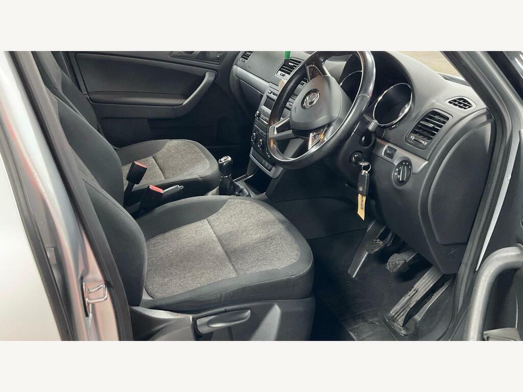 Skoda Yeti 2.0 Tdi S Outdoor Euro 5 Silver #6