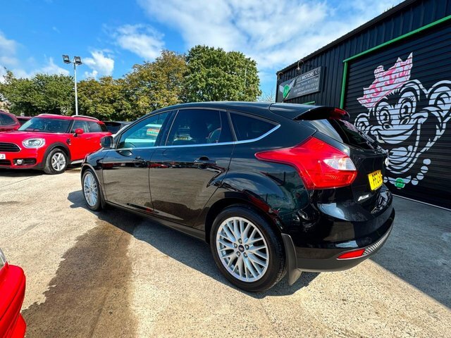 Ford Focus Ecoboost Zetec Hatchback PFZ6118 Black #2