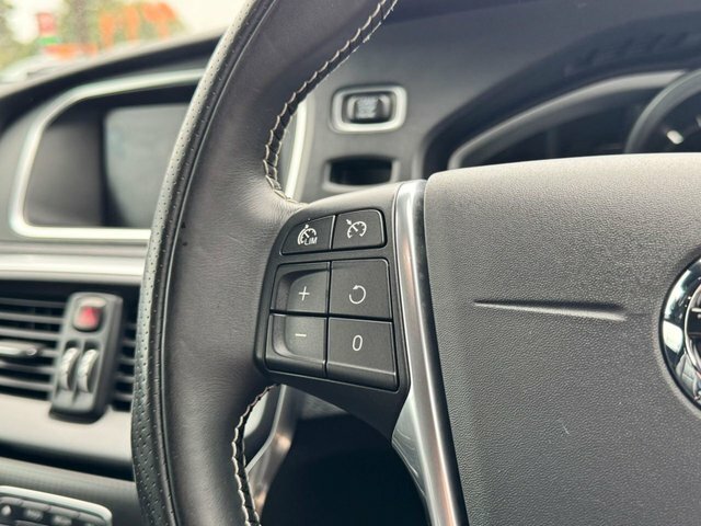 Volvo V40 D4 R-design Nav Plus Grey #19