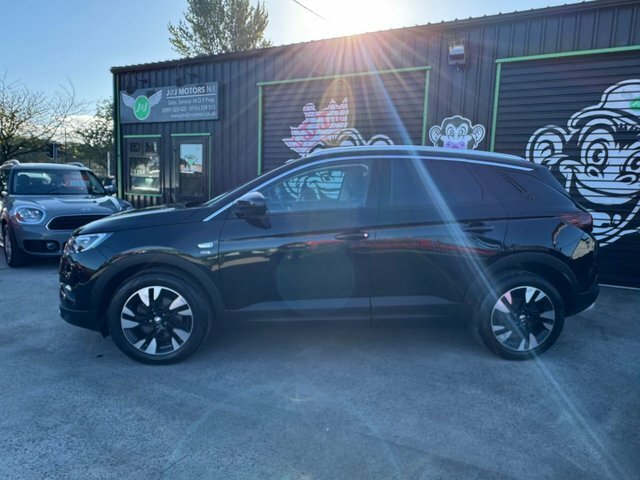 Vauxhall Grandland X 1.2 Turbo Griffin Edition Suv Eu Black