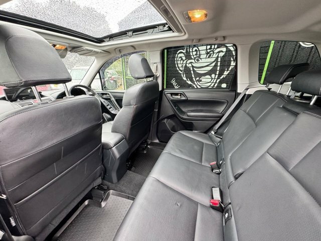 Subaru Forester 2.0 Xe Premium Lineartronic Silver #12