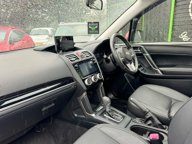 Subaru Forester 2.0 Xe Premium Lineartronic Silver #10