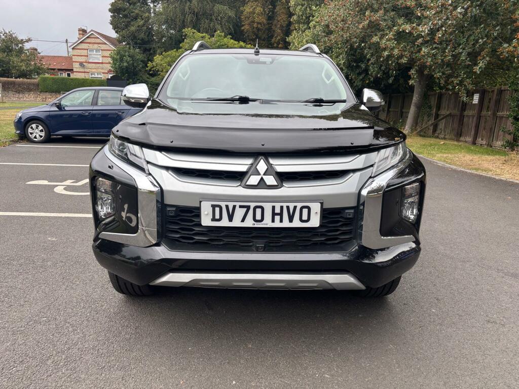 Mitsubishi L200 2.2 Di-d Dc Barbarian X 4Wd Euro 6 Ss Black #2