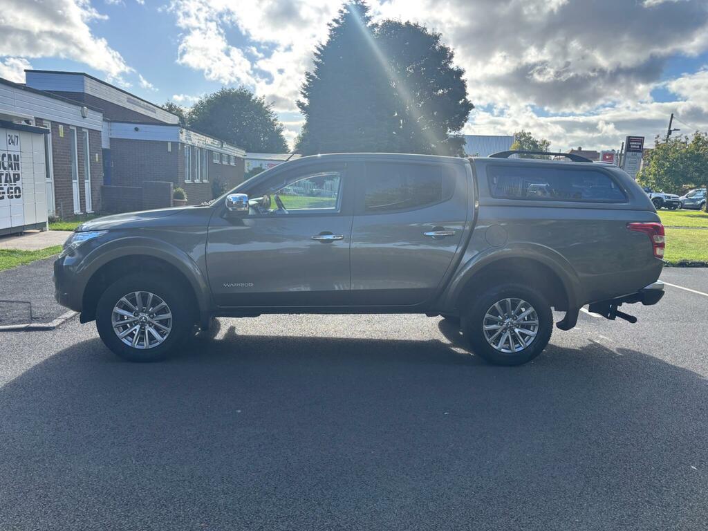 Mitsubishi L200 2.4 Di-d Dc Warrior 4Wd Euro 5 Green #4