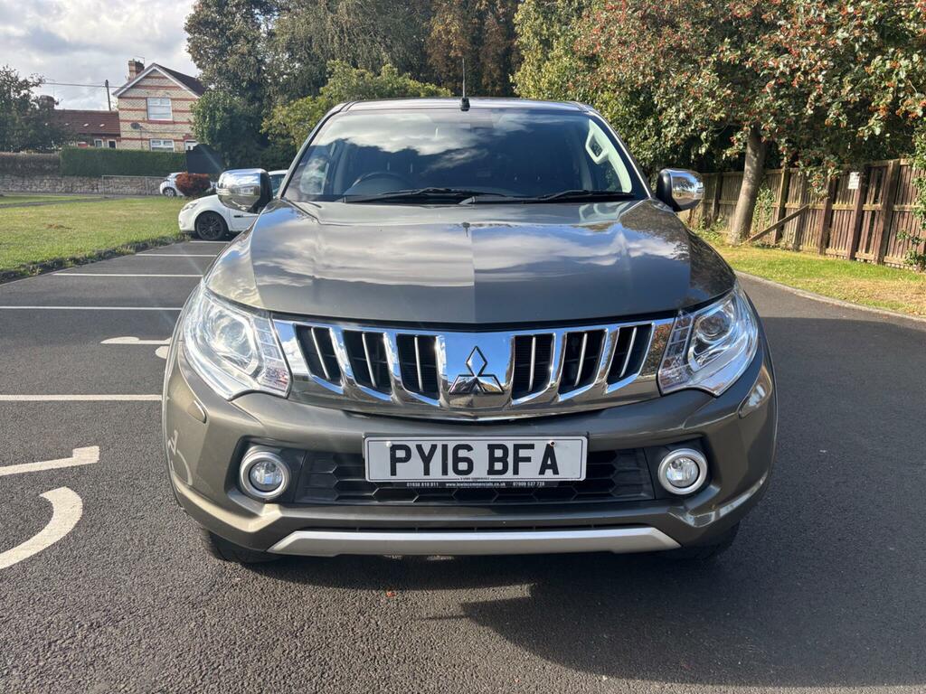 Mitsubishi L200 2.4 Di-d Dc Warrior 4Wd Euro 5 Green #2