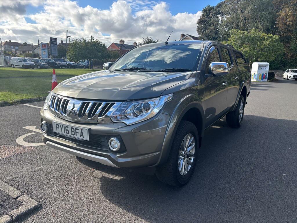 Mitsubishi L200 2.4 Di-d Dc Warrior 4Wd Euro 5 Green #3