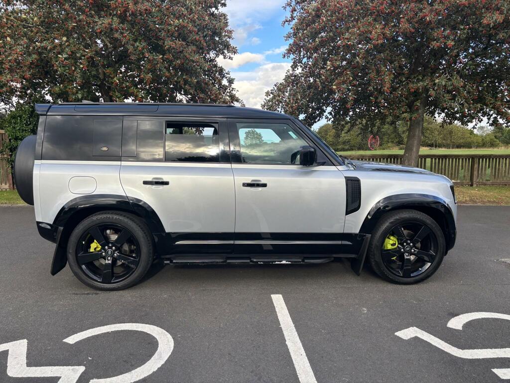Land Rover Defender 110 Se Blue #8