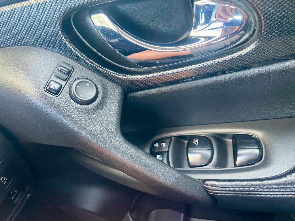 Nissan X-Trail Automatic White #38