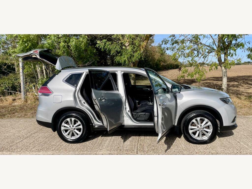 Nissan X-Trail Automatic White #15